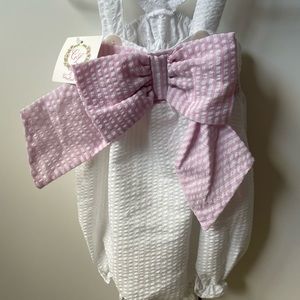 Adorable seersucker Cecil and Lou bubble with pink bow